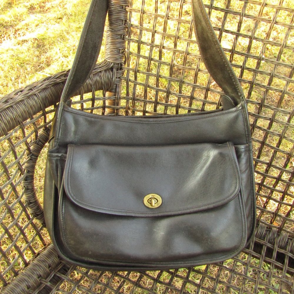 Vintage Coach Style Bag in Black Leather - Needs Repair
